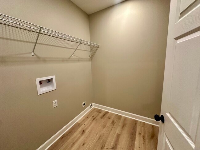 Building Photo - 232 Sylvan Rd