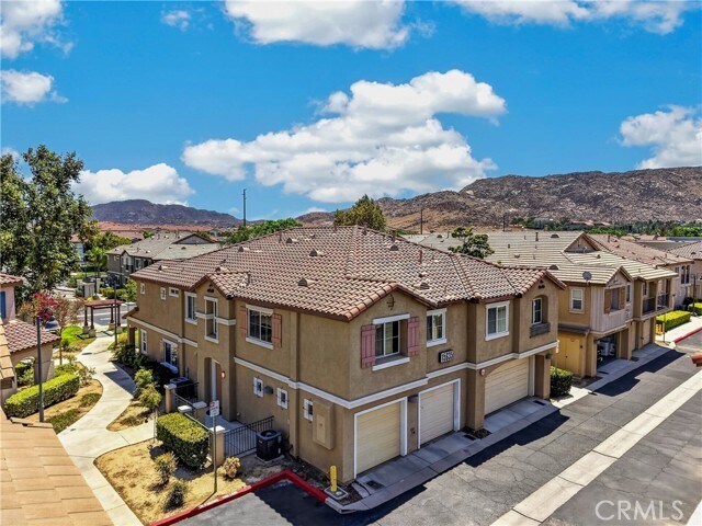 Building Photo - 15635 Lasselle St