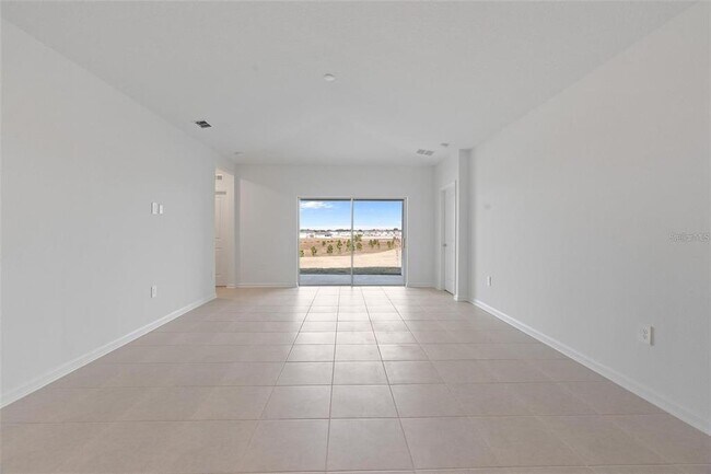 Building Photo - 3028 Namaste Dr