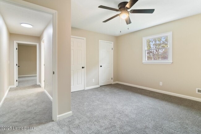 Building Photo - 2222 Elmcrest Dr