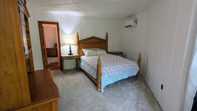 Building Photo - 828 Little Pine Mountain Rd