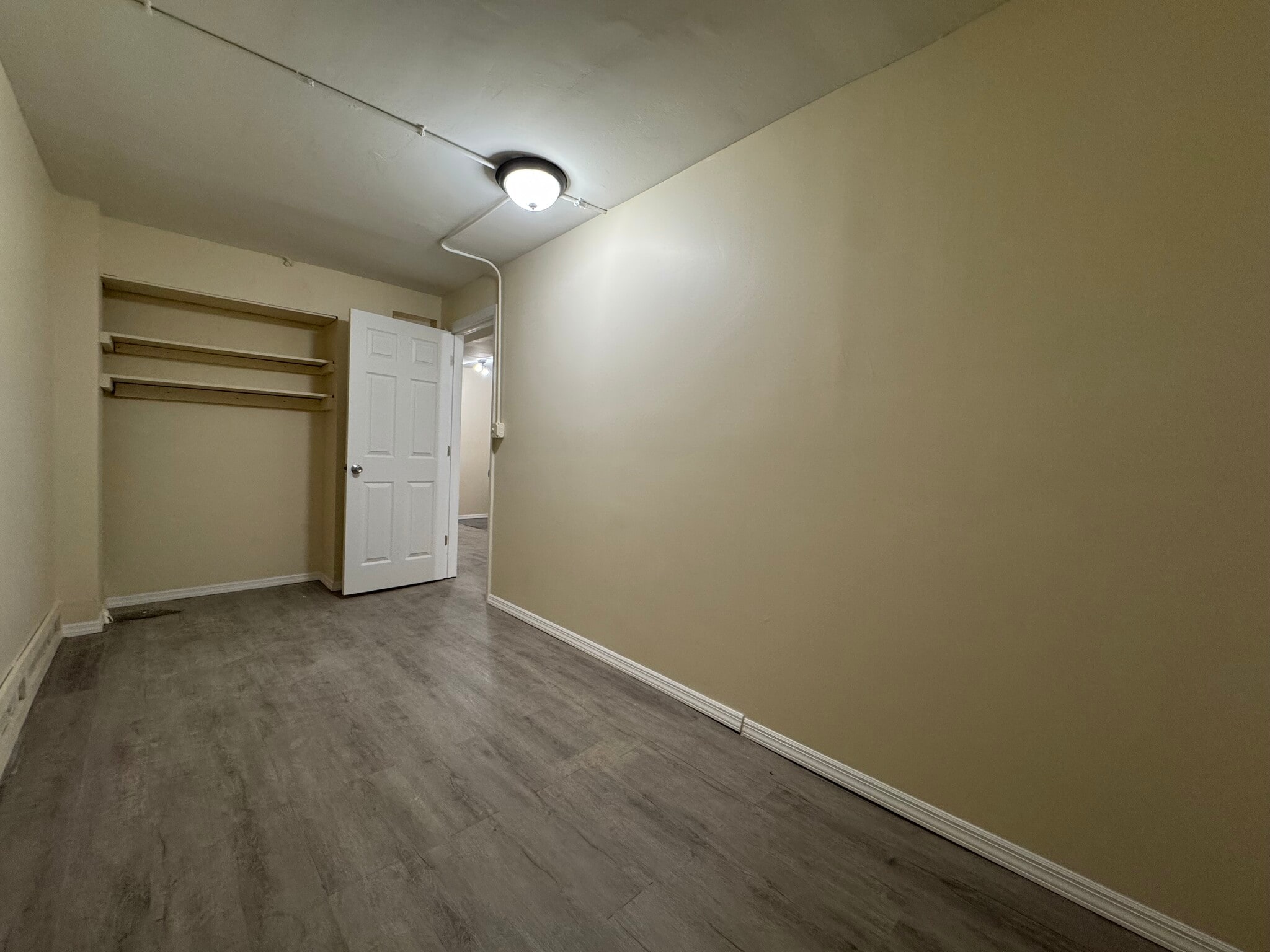 Building Photo - 53 Van Buren St