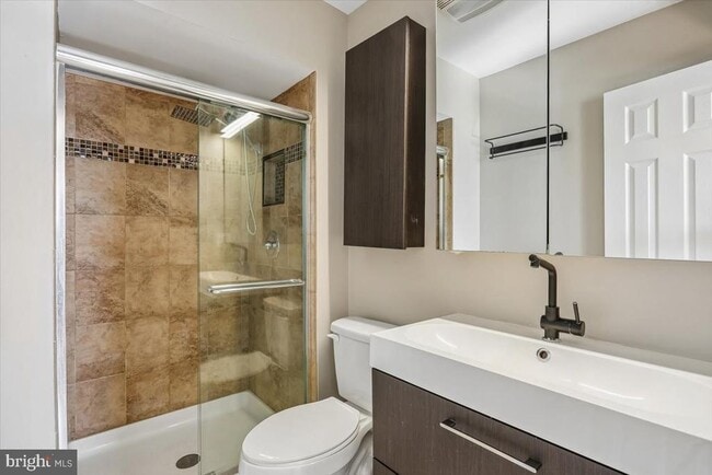 Building Photo - 3 Cinzano Ct