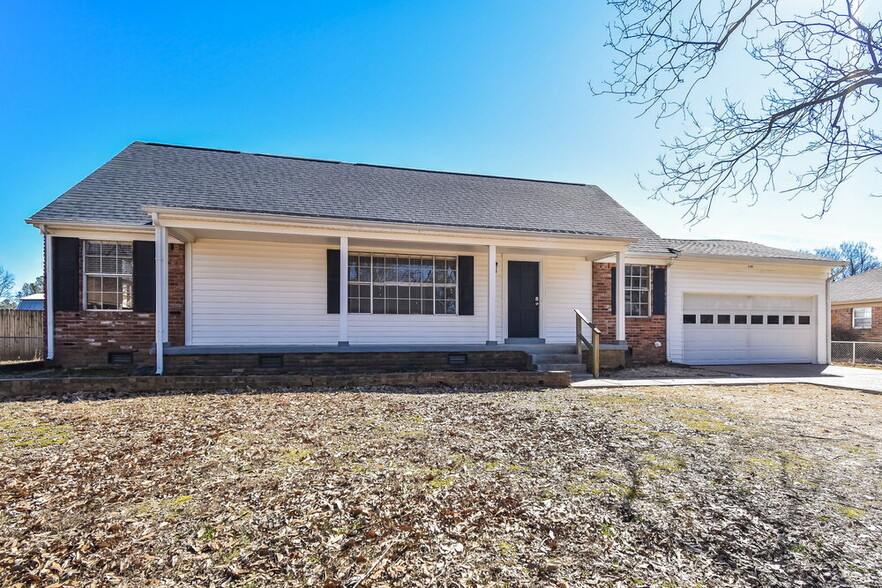 Building Photo - 3188 Bluefield St