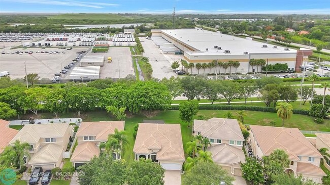 Building Photo - 6041 SW 195th Ave