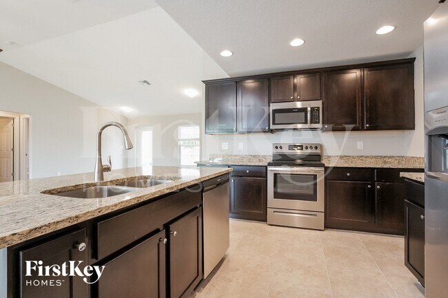 Building Photo - 1114 SW 40th Terrace