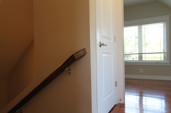 Building Photo - The Doll House -- Cool Two Bedroom at The ...