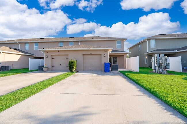 Building Photo - 4806 Riverwalk Dr