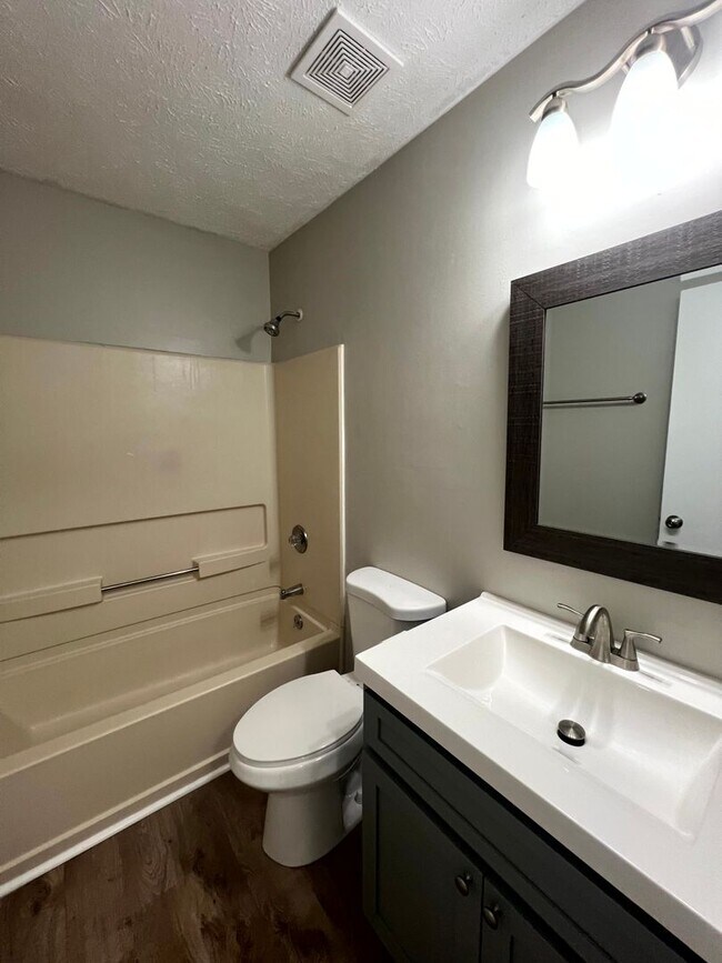 Building Photo - 6820 Winchester St