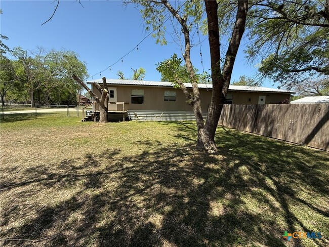Building Photo - 786 Potthast Dr