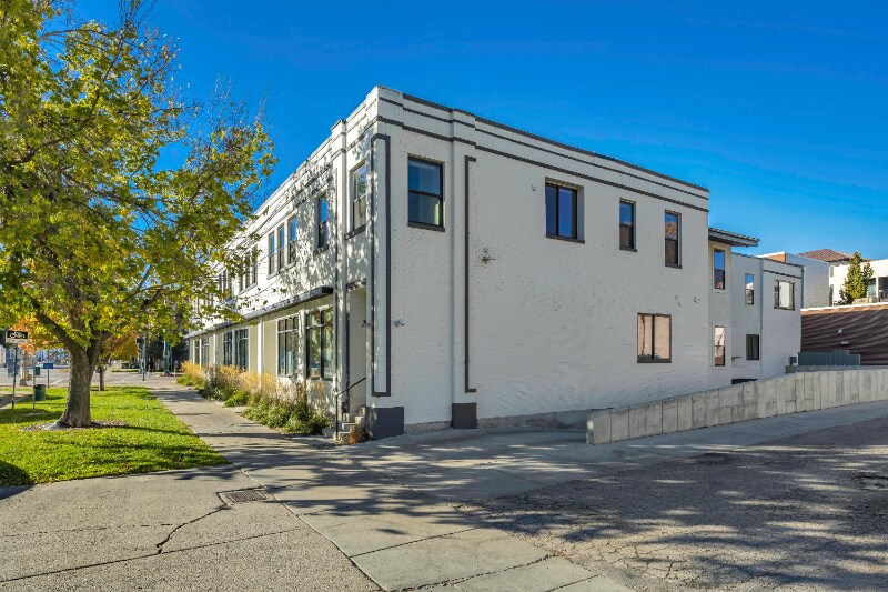 Building Photo - 606 W North Temple St