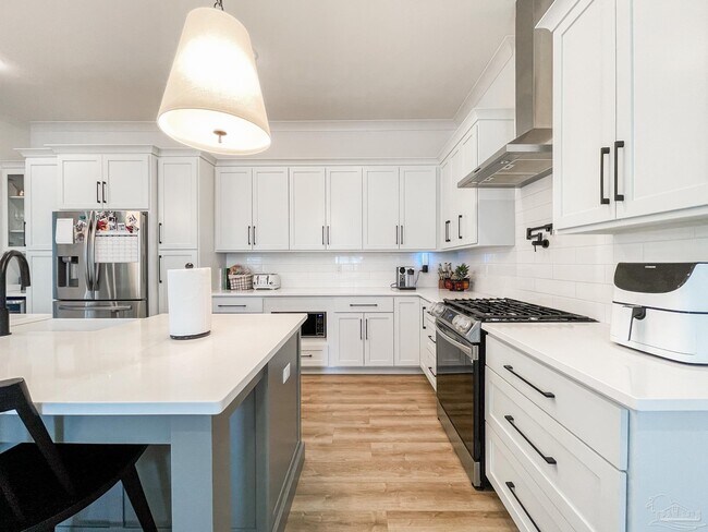 Building Photo - 13805 Red Drum Ct