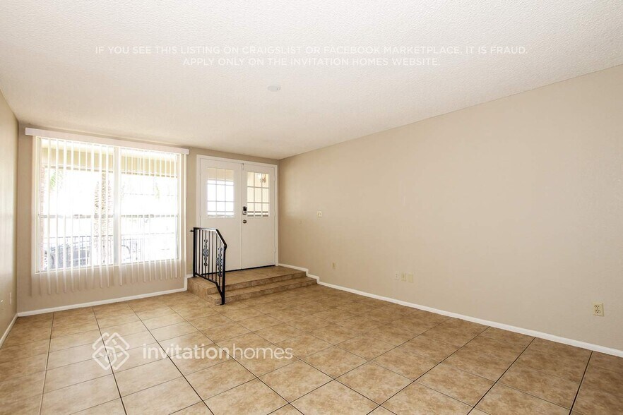 Building Photo - 8804 N 106th Ln