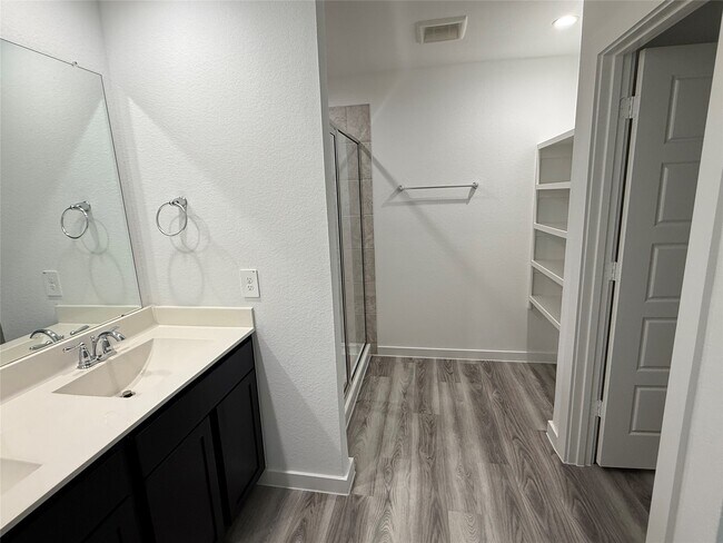 Building Photo - 12319 Maria Heights Ct