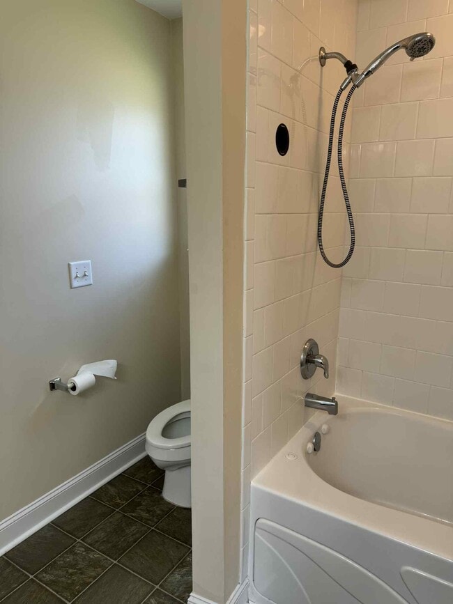 Master toilet - 210 Guyett Ave