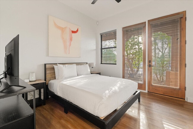 Building Photo - 6708 E Calle de Las Estrellas Rd