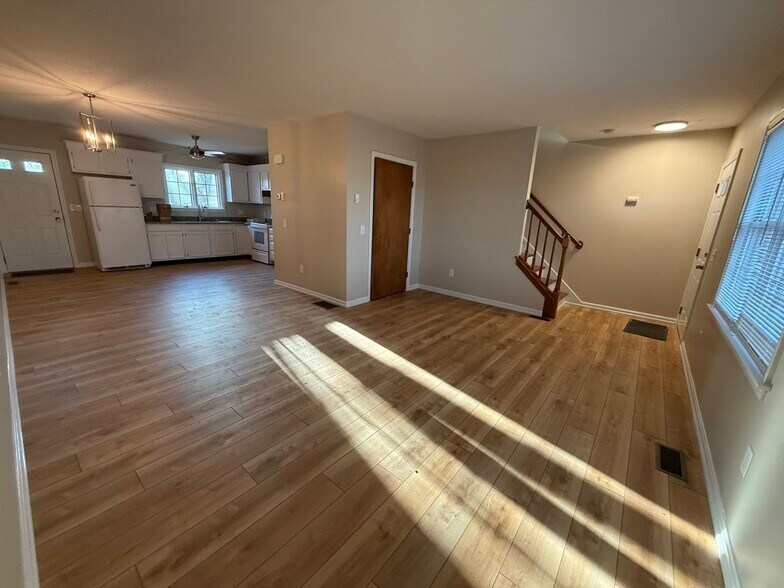 Building Photo - 230 Beacon St