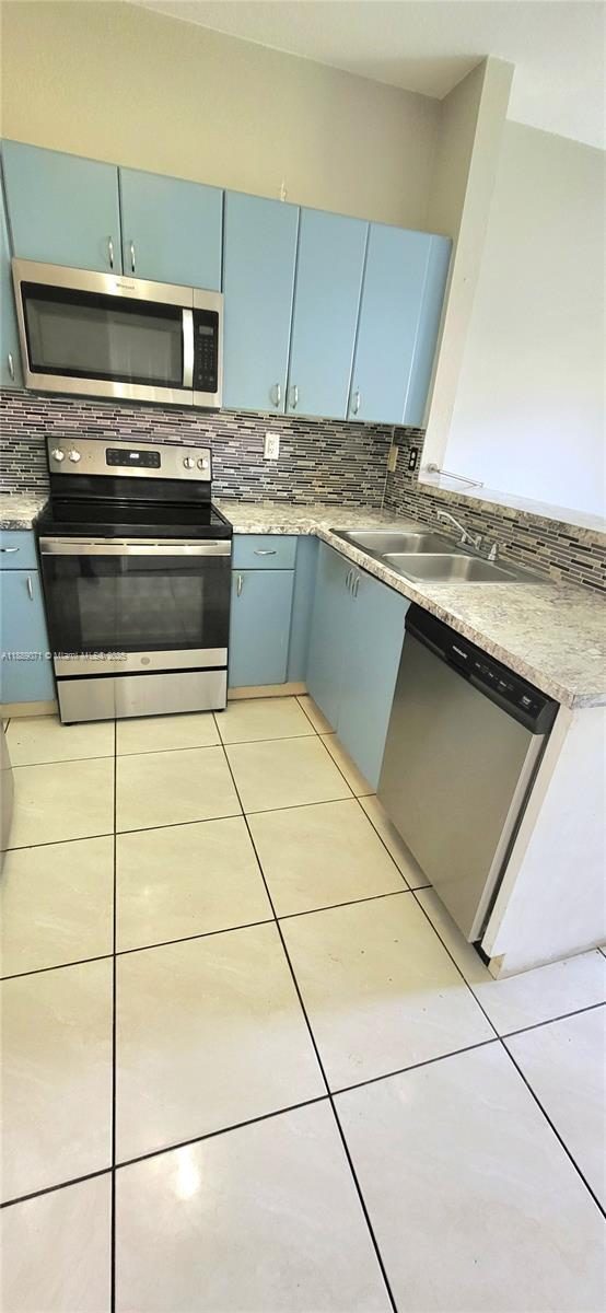 Building Photo - 12263 SW 214 Ln
