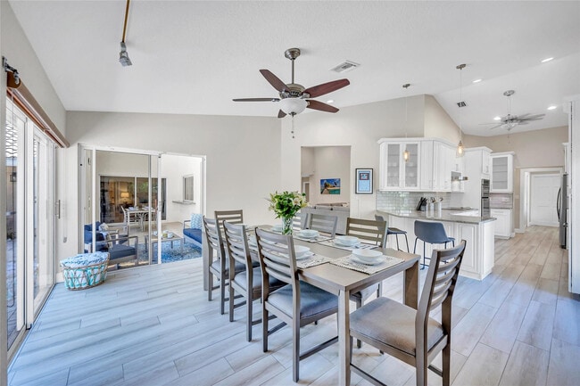 Building Photo - 1643 Seabreeze Blvd