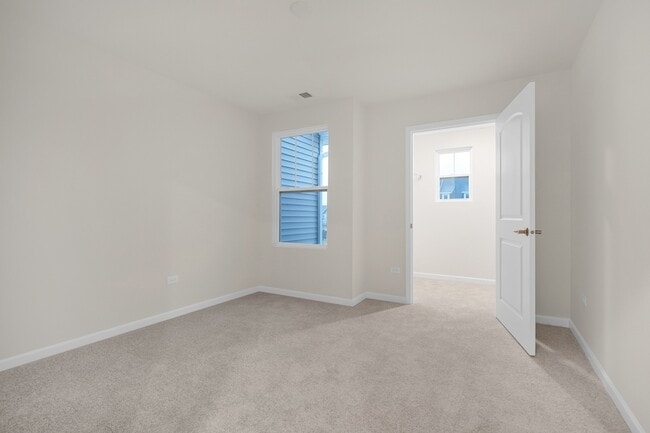 Building Photo - 668 Switchgrass Wy