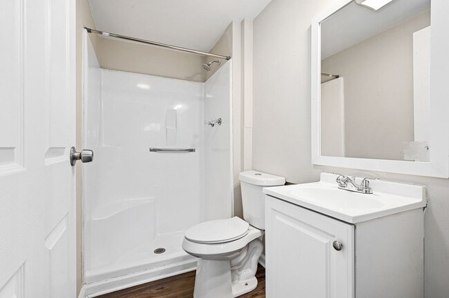 Building Photo - Newly Renovated 3 Bed, 2 Bath Single Family Home in Overbrook Area - Central AC, Off-Street Parki...