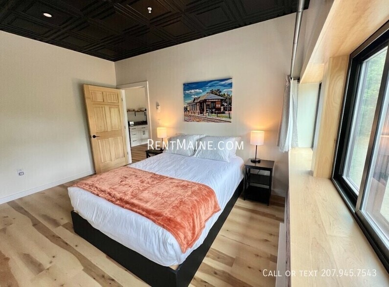 Building Photo - 113 N Lancey St