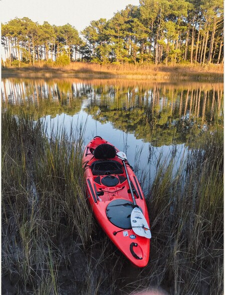 Building Photo - 462 Wind Mill Point Rd