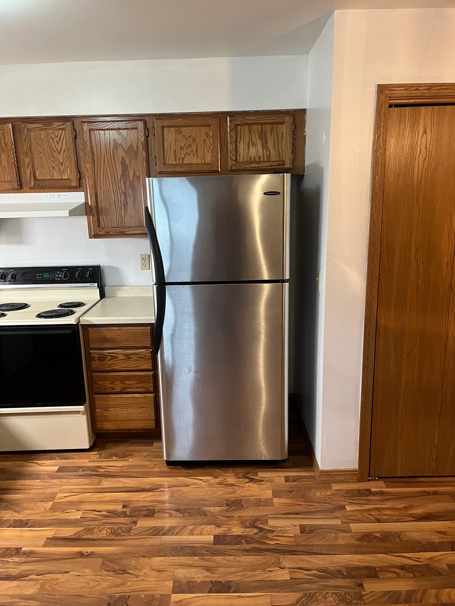 Building Photo - 521 Partridge Ct