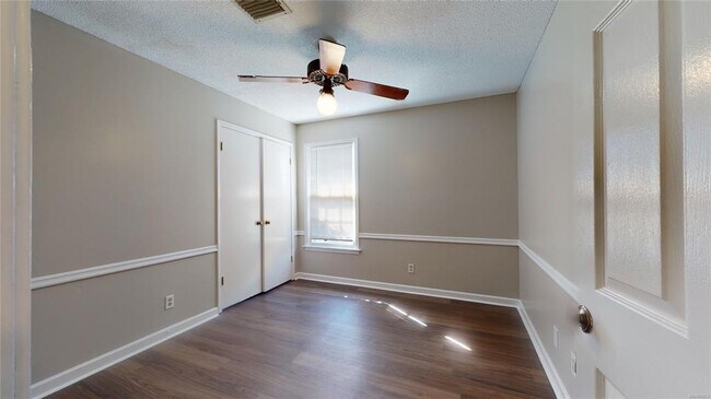 Building Photo - 1806 Heatherton Dr
