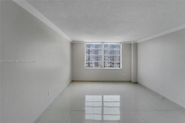 Building Photo - 2780 NE 183rd St