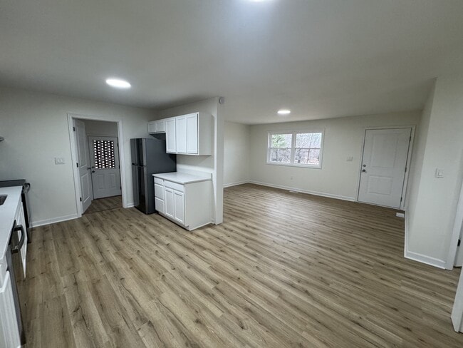 Building Photo - 5332 Hicone Rd