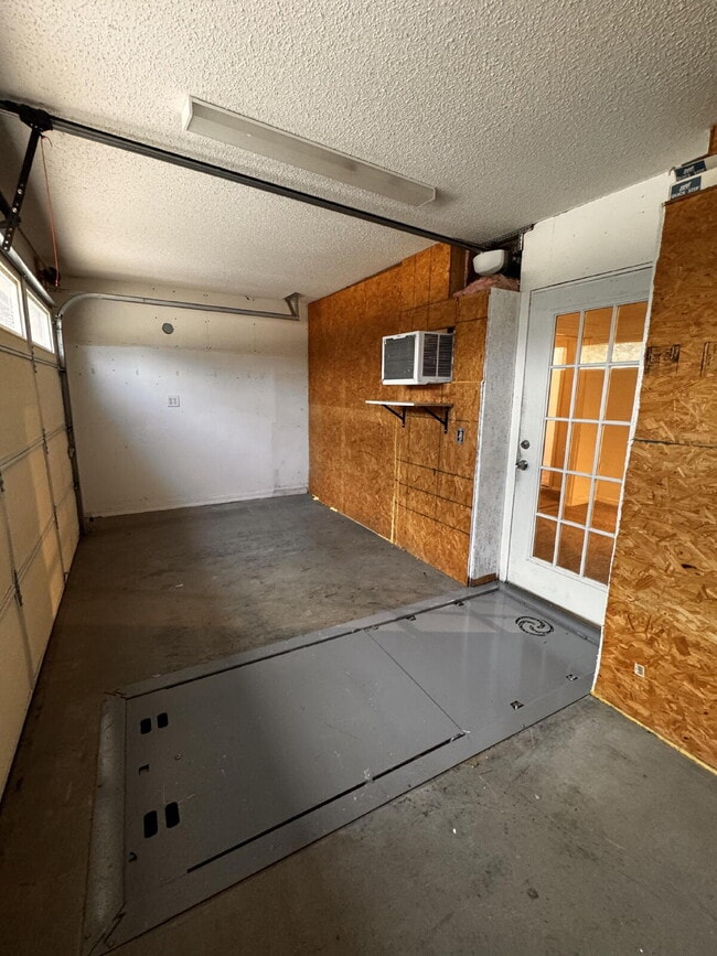 Building Photo - 659 Frances Dr