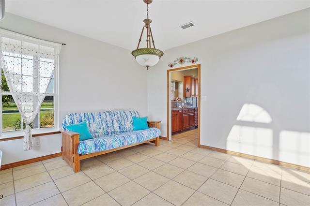Building Photo - 215 Greathouse Cir