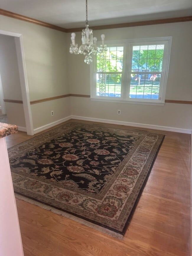 Building Photo - Lovely Colonial Home in Sharpley