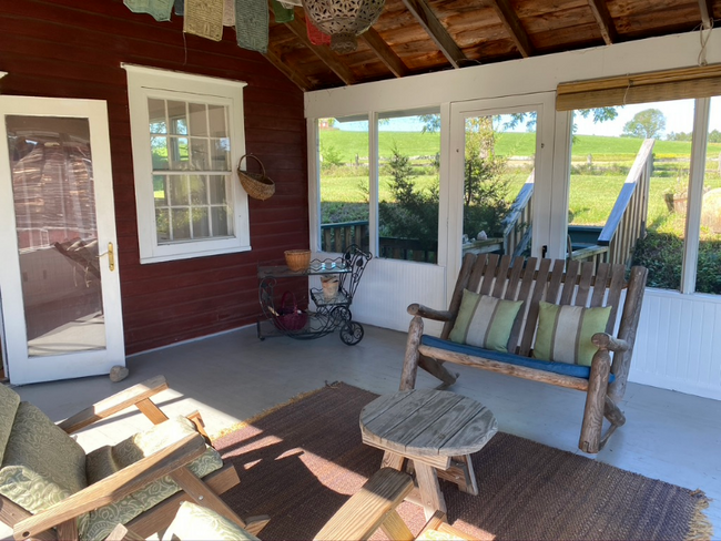 Building Photo - 36 Willowdale Farm Rd