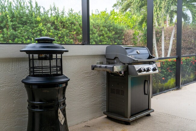 Building Photo - 149 Beachcomber St