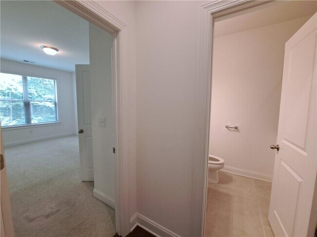 Building Photo - 1104 Hemingford Way