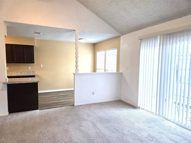 Building Photo - 13427 Juniper Point Dr