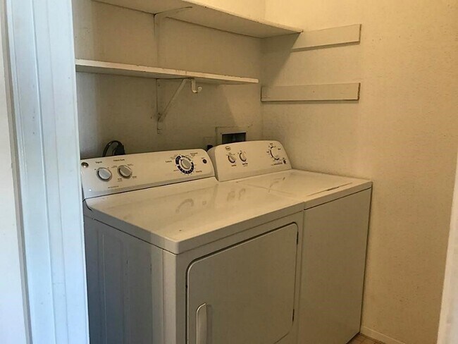 Building Photo - 12619 Ashford Meadow Dr