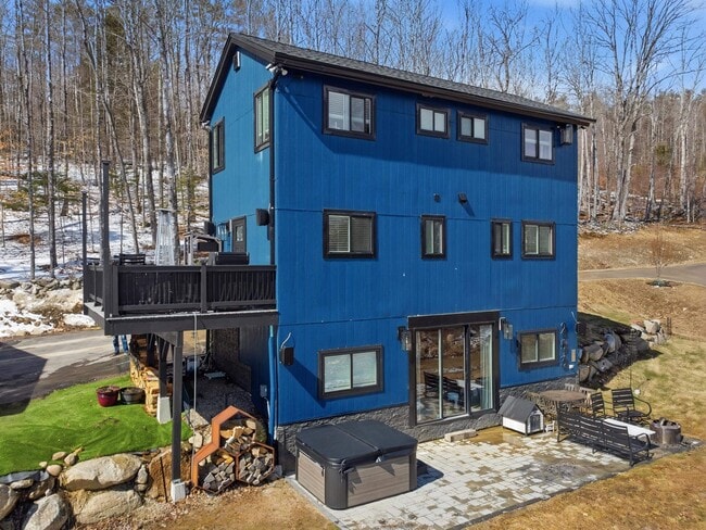 Building Photo - 253 Upper Mad River Rd