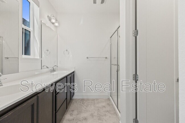 Building Photo - 2012 Confidence Wy