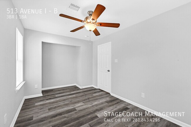 Building Photo - 513 Avenue I