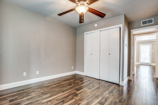 Building Photo - 5919 E University-236