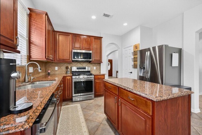 Building Photo - 15226 Olmstead Park Dr