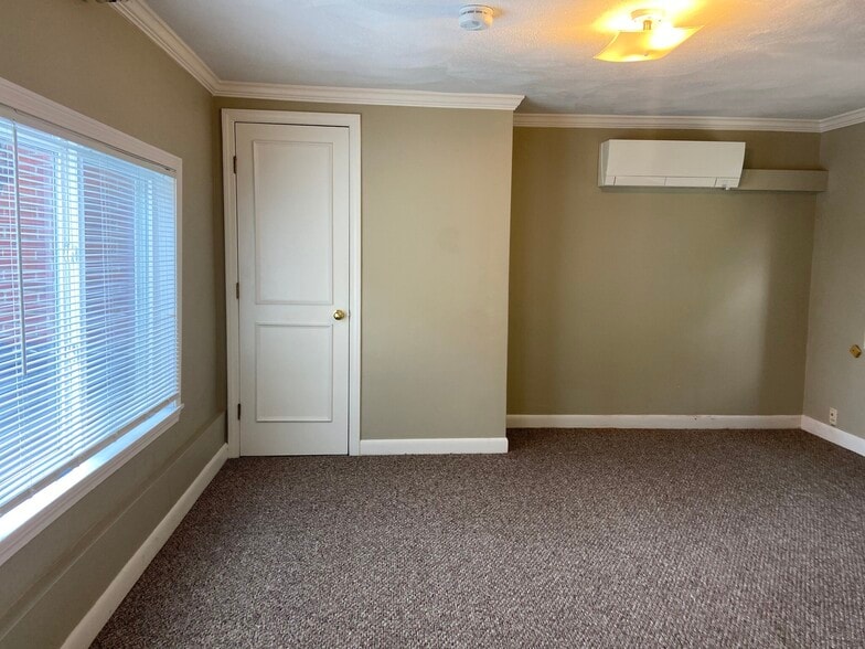 Building Photo - 83 St Botolph St