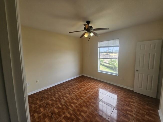 Building Photo - 5526 Pga Blvd