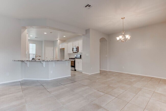 Building Photo - 5641 Sagamore Canyon St
