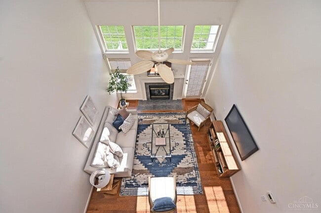 Building Photo - 7135 Thorndale Ln