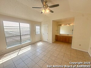 Building Photo - 9515 Brook Green