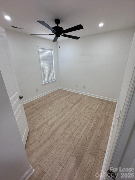 Building Photo - 732 Inwood Hill Dr